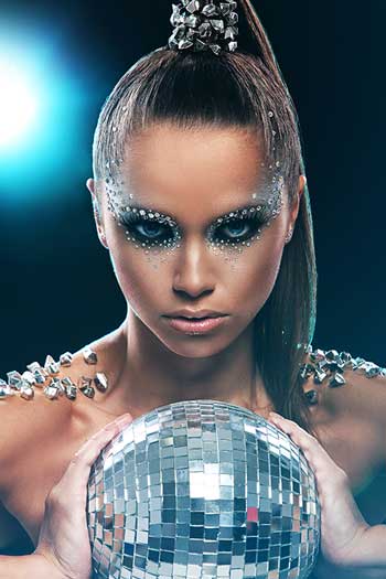 Disco-woman-holding-disco-ball
